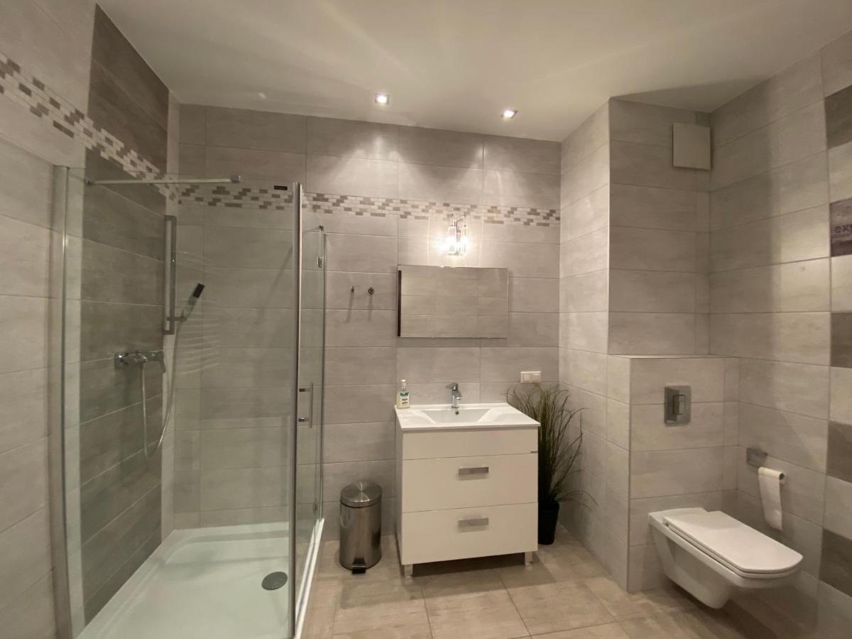 Two Rooms Apartment Triton Park Warsaw Ngoại thất bức ảnh