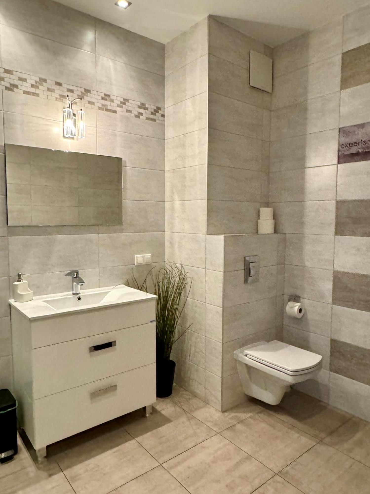 Two Rooms Apartment Triton Park Warsaw Ngoại thất bức ảnh