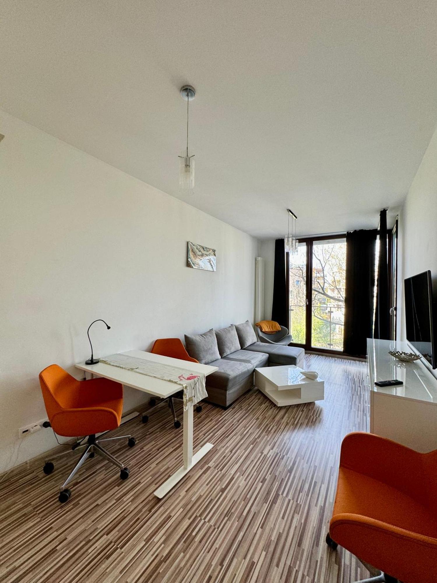 Two Rooms Apartment Triton Park Warsaw Ngoại thất bức ảnh